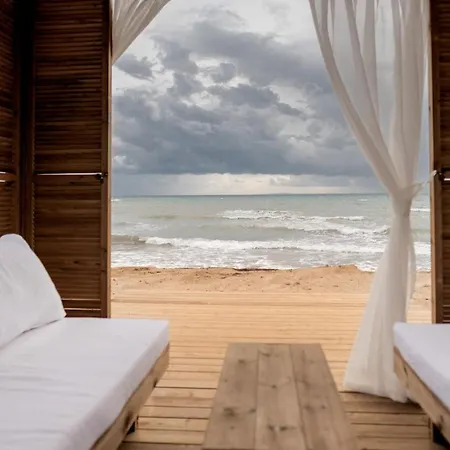 Thalassa Private Pent Houses *